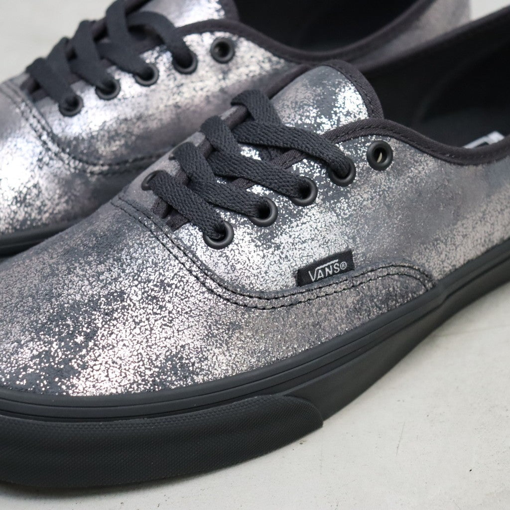 Authentic (Foil Suede Light Grey) #Silver [VN000D6GLTG]