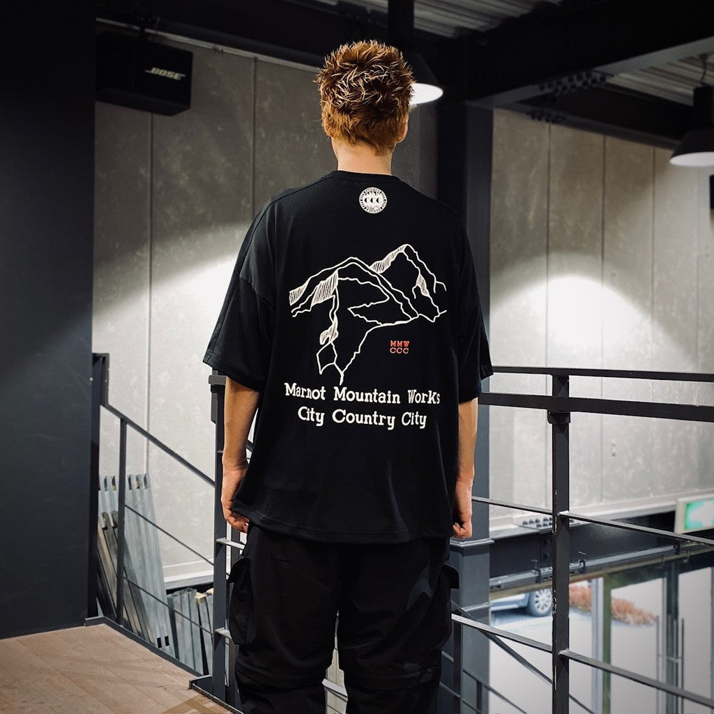 MARMOT | MMWCCC EVERYWHERE T-SHIRT_WORDS OF MOUNTAIN #BLACK [CCC