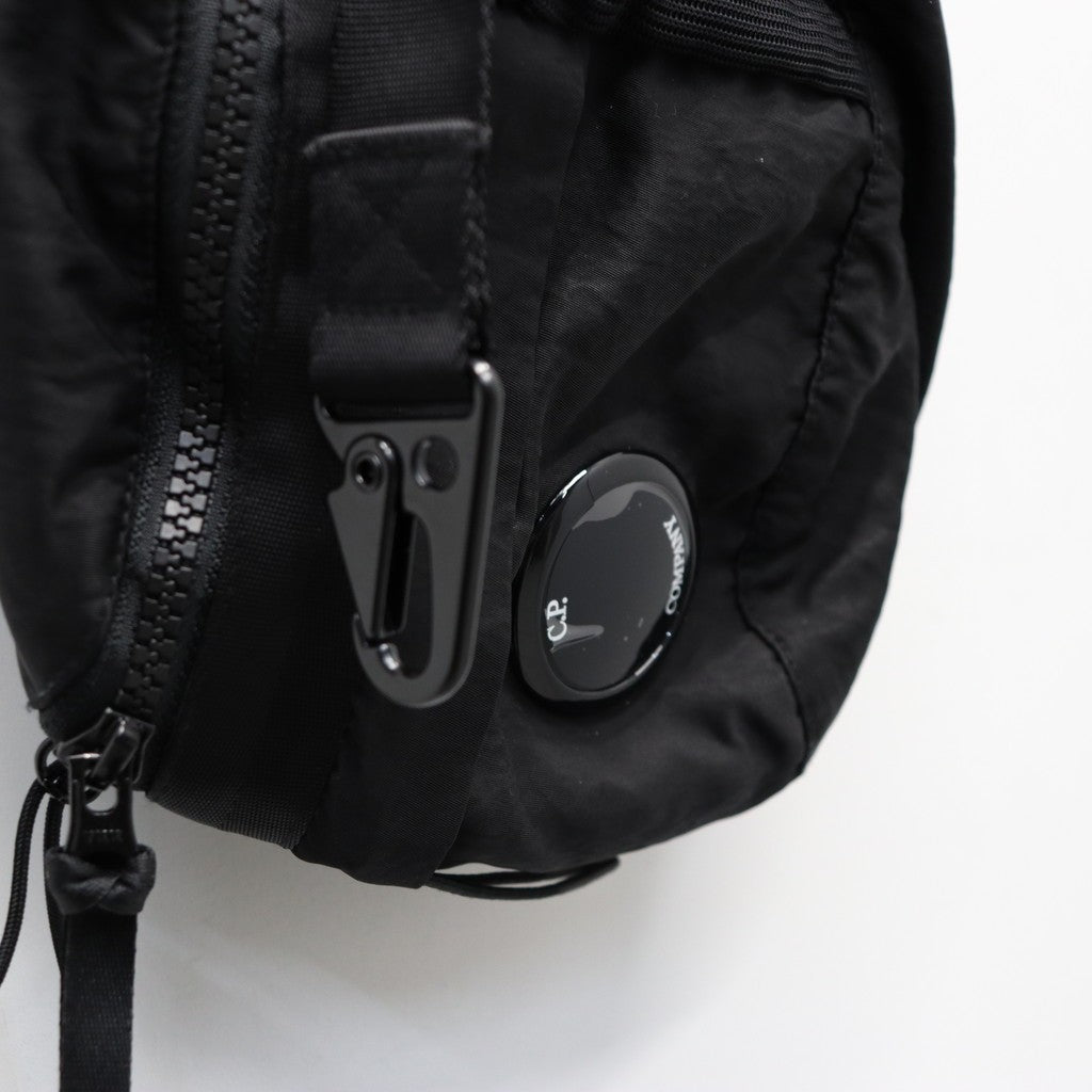 NYLON B LENS WAISTBAG #BLACK 999 [20CMAC043A-005269G]