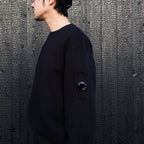 COTTON DIAGONAL FLEECE CREWNECK LENS SWEATSHIRT #BLACK 999 [20CMSS036A-110044G]