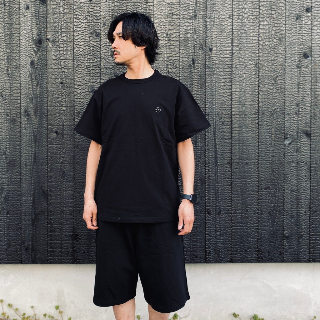 BACK LOGO TEE #BLACK [HOD26-01-TS006]