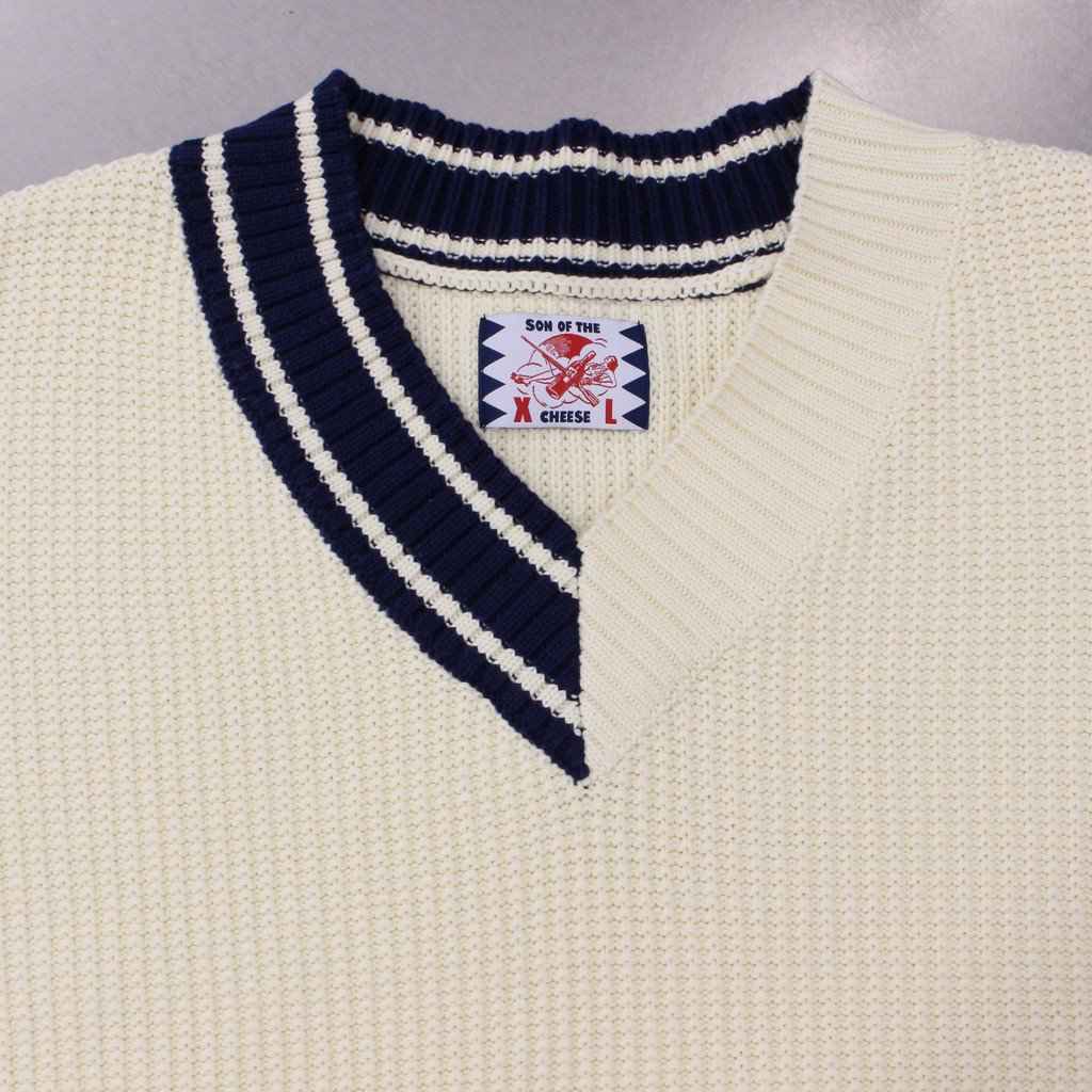 不對稱 V 針織 #白色 [SC2210-KN01]