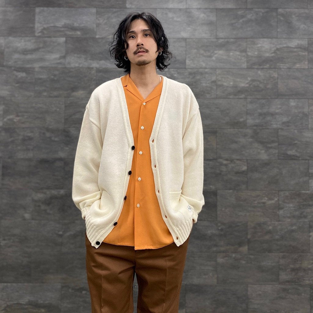 CLASSIC CARDIGAN -TYPE 1- #WHITE [22FW-WMK-KN03]
