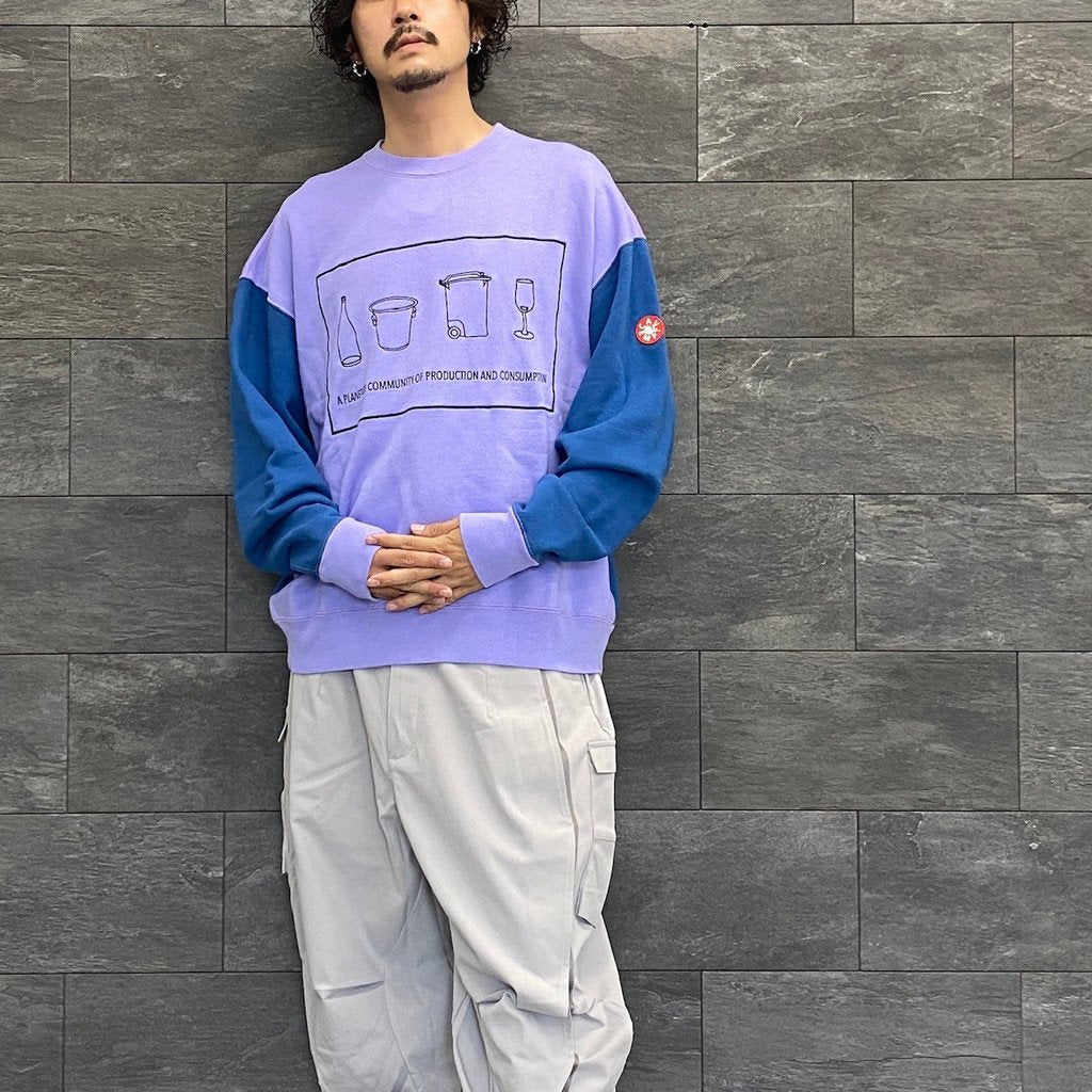 春先取りの 【C.E】CONTAINER CREW NECK - NAVY 未使用