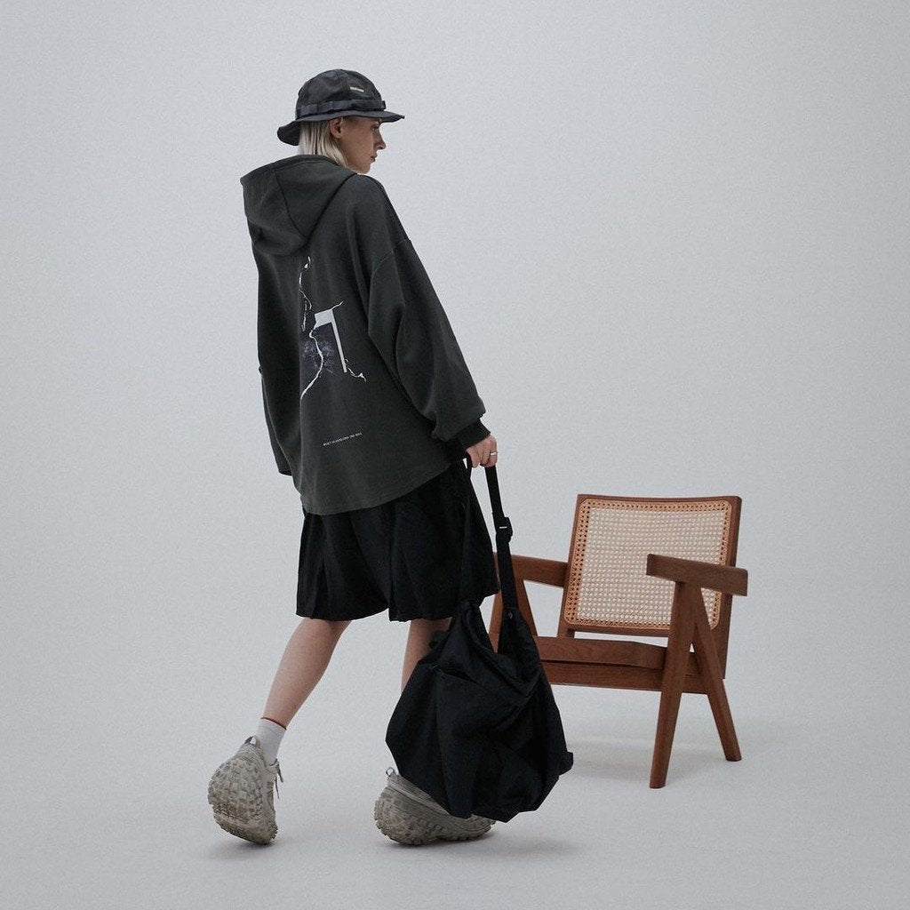 VI-X01H - “6th” 標誌連帽衫 #D-BUSCHGRUN [GOOPI-22AW-OCT-3]