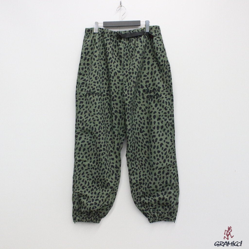 GRAMICCI | LEOPARD TRACK PANTS #KHAKI [GRAMICCI-WM-TP01]