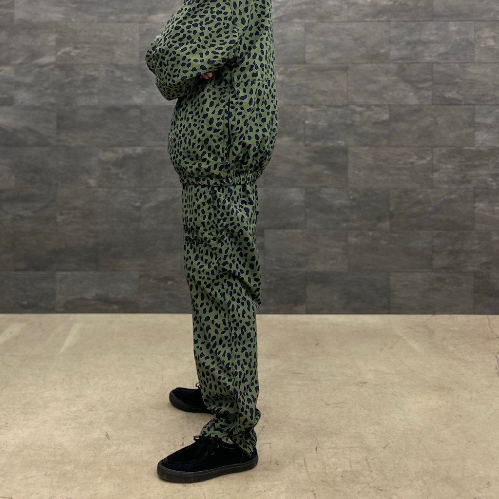GRAMICCI | LEOPARD TRACK PANTS #KHAKI [GRAMICCI-WM-TP01]