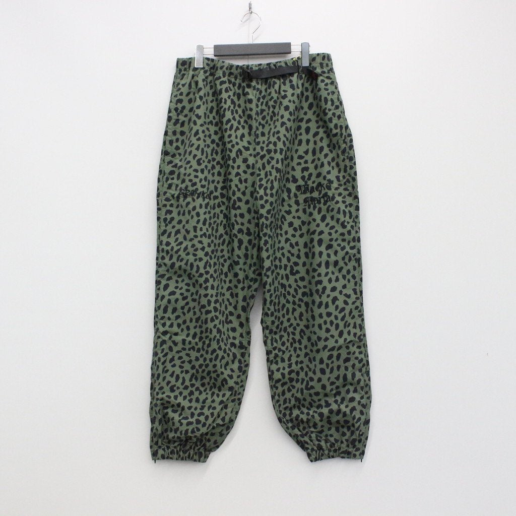 GRAMICCI | LEOPARD TRACK PANTS #KHAKI [GRAMICCI-WM-TP01]
