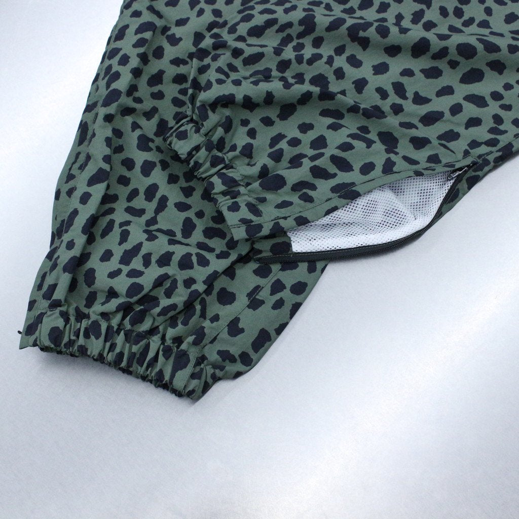 GRAMICCI | LEOPARD TRACK PANTS #KHAKI [GRAMICCI-WM-TP01]