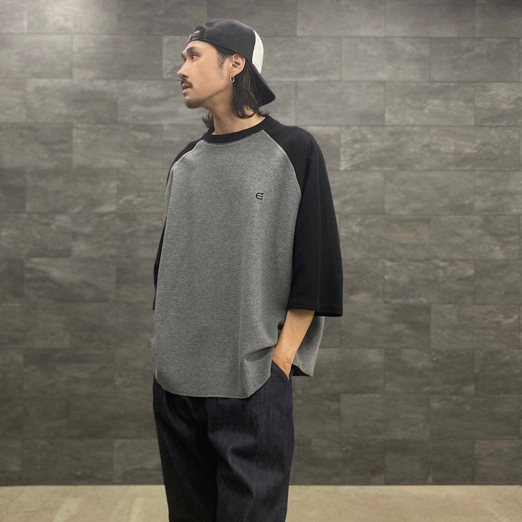 THERMAL RAGLAN TOP #CHARCOAL X BLACK [23SS-KN06]