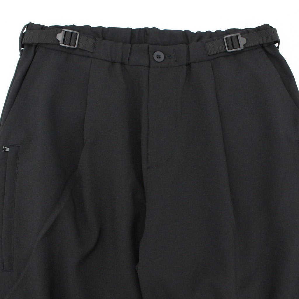 LIGHTWEIGHT BALLOON CROPPED PANTS #BLACK [FST03232M0003]