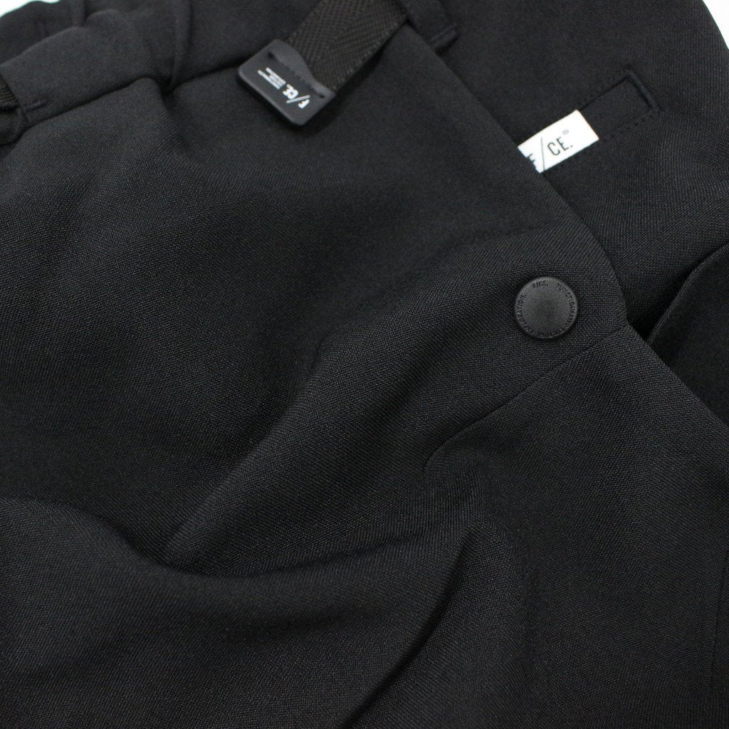 LIGHTWEIGHT BALLOON CROPPED PANTS #BLACK [FST03232M0003]