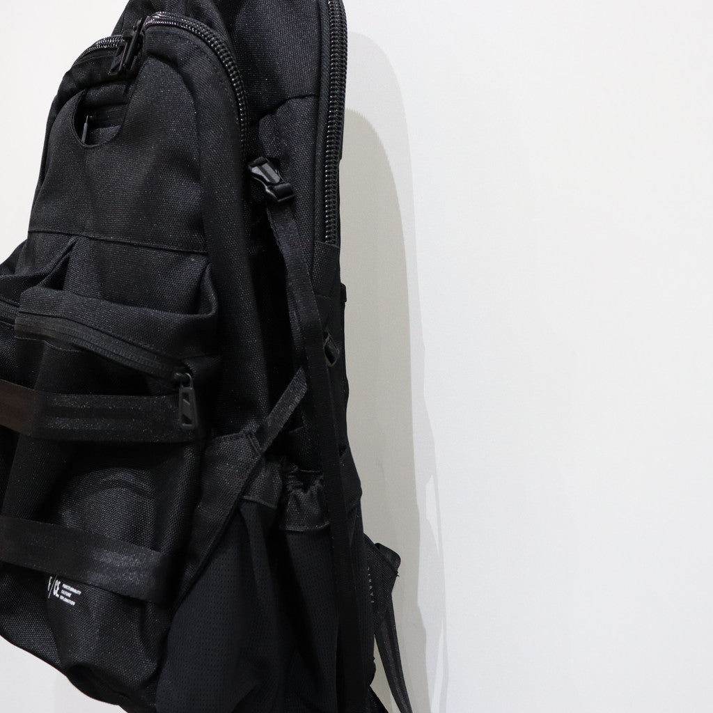 950 DAYPACK #BLACK [FNI31232B0001]