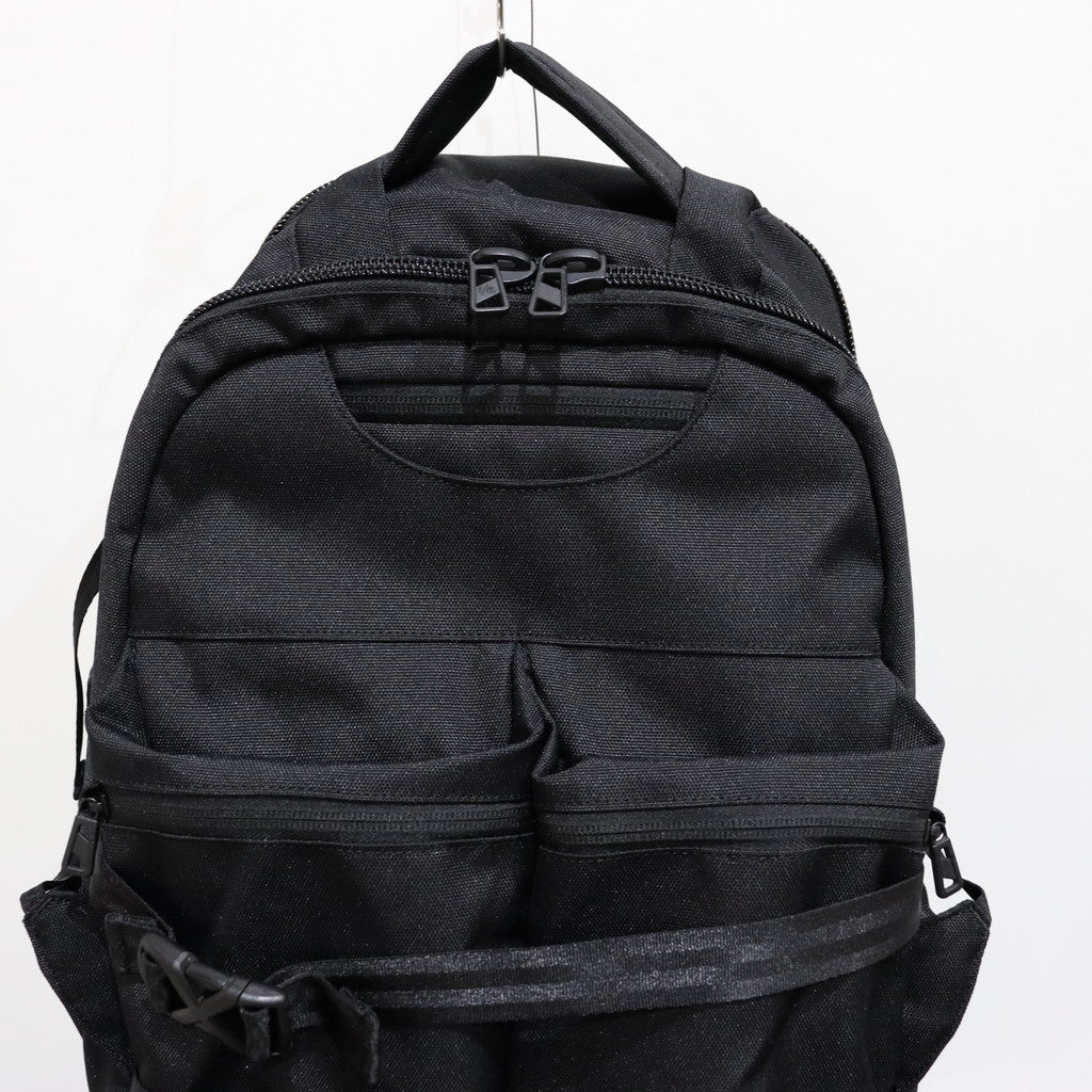 950 DAYPACK #BLACK [FNI31232B0001]