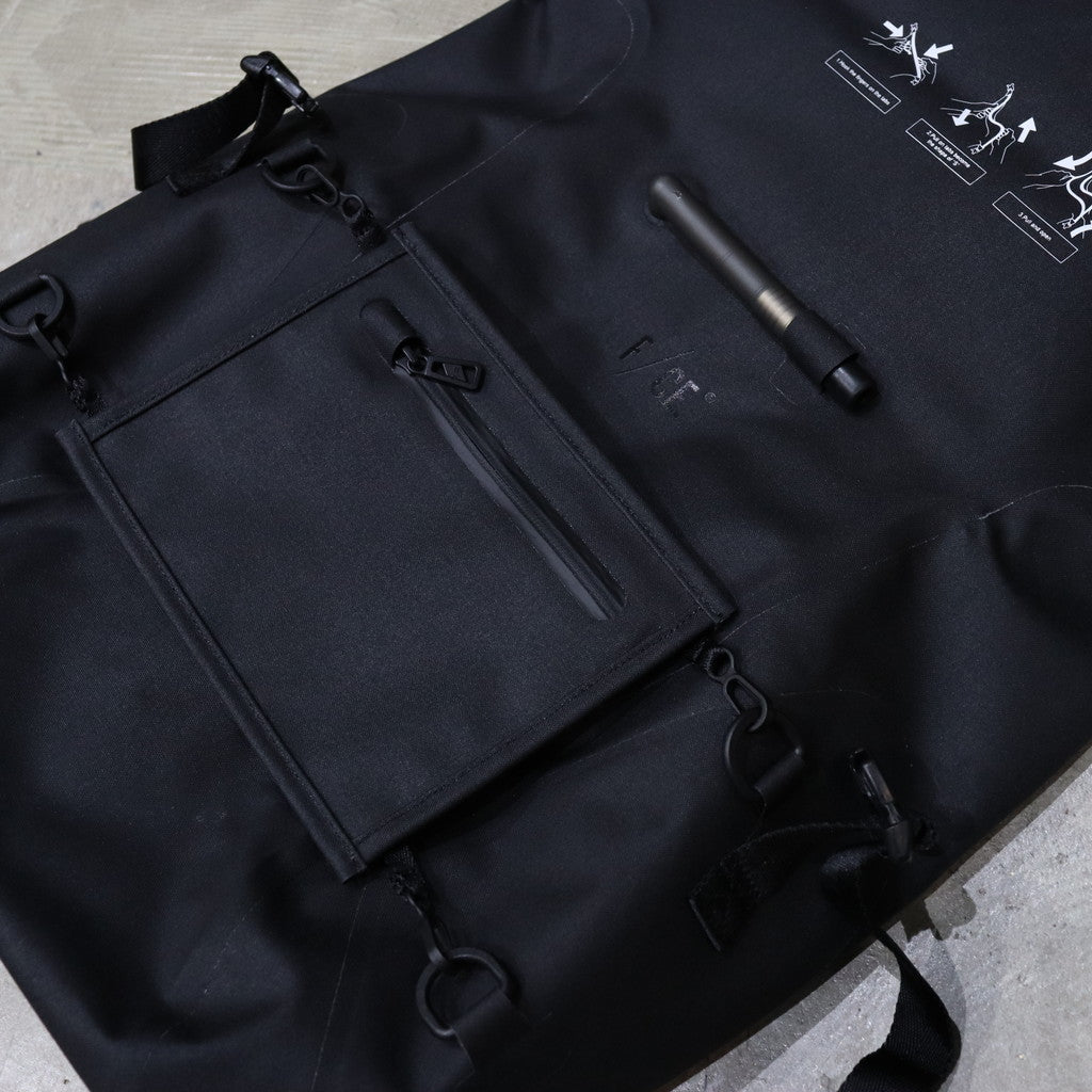 CORDURA 乾式拉鍊後背 #黑色 [FDR30233B0002]