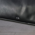 科技皮革報紙包#黑色 [FLE36241B0001]