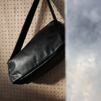 科技皮革報紙包#黑色 [FLE36241B0001]